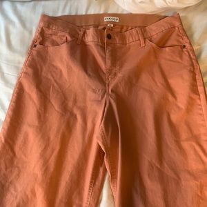 Peach Party Pants 🍑